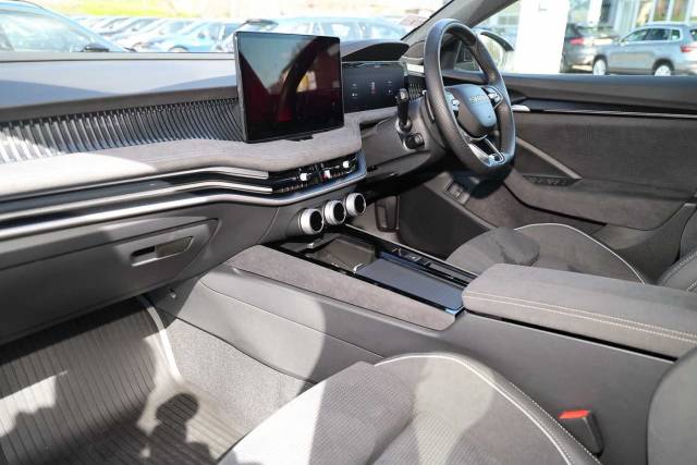 2025 Skoda Superb 1.5 TSI iV Sportline 5dr DSG