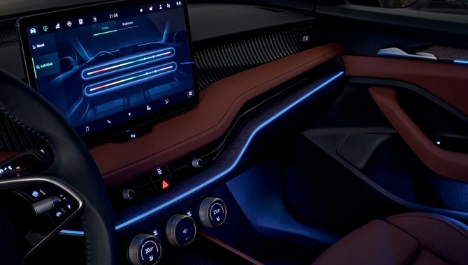 Skoda Superb Estate - interior 3