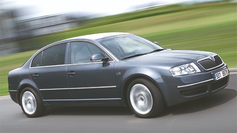 Škoda Superb Celebrates 25 Years of Space, Comfort and Innovation